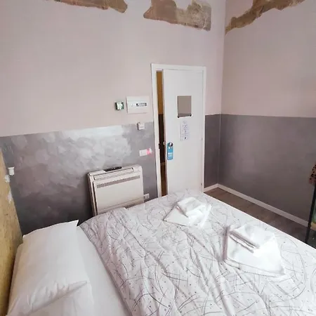 Stazione Apartment *