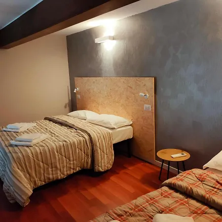 Stazione Апартаменти