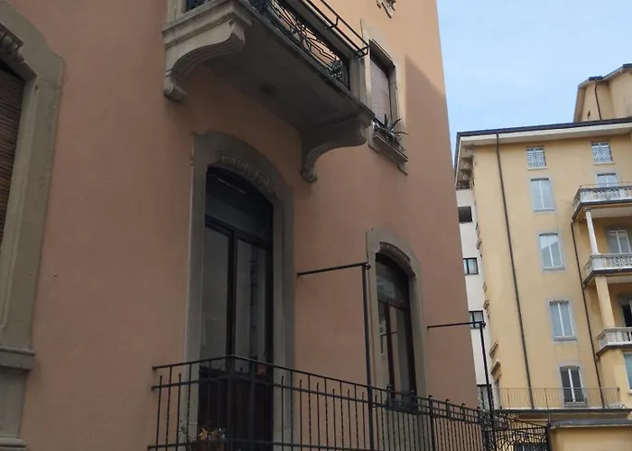 Stazione Apartment *